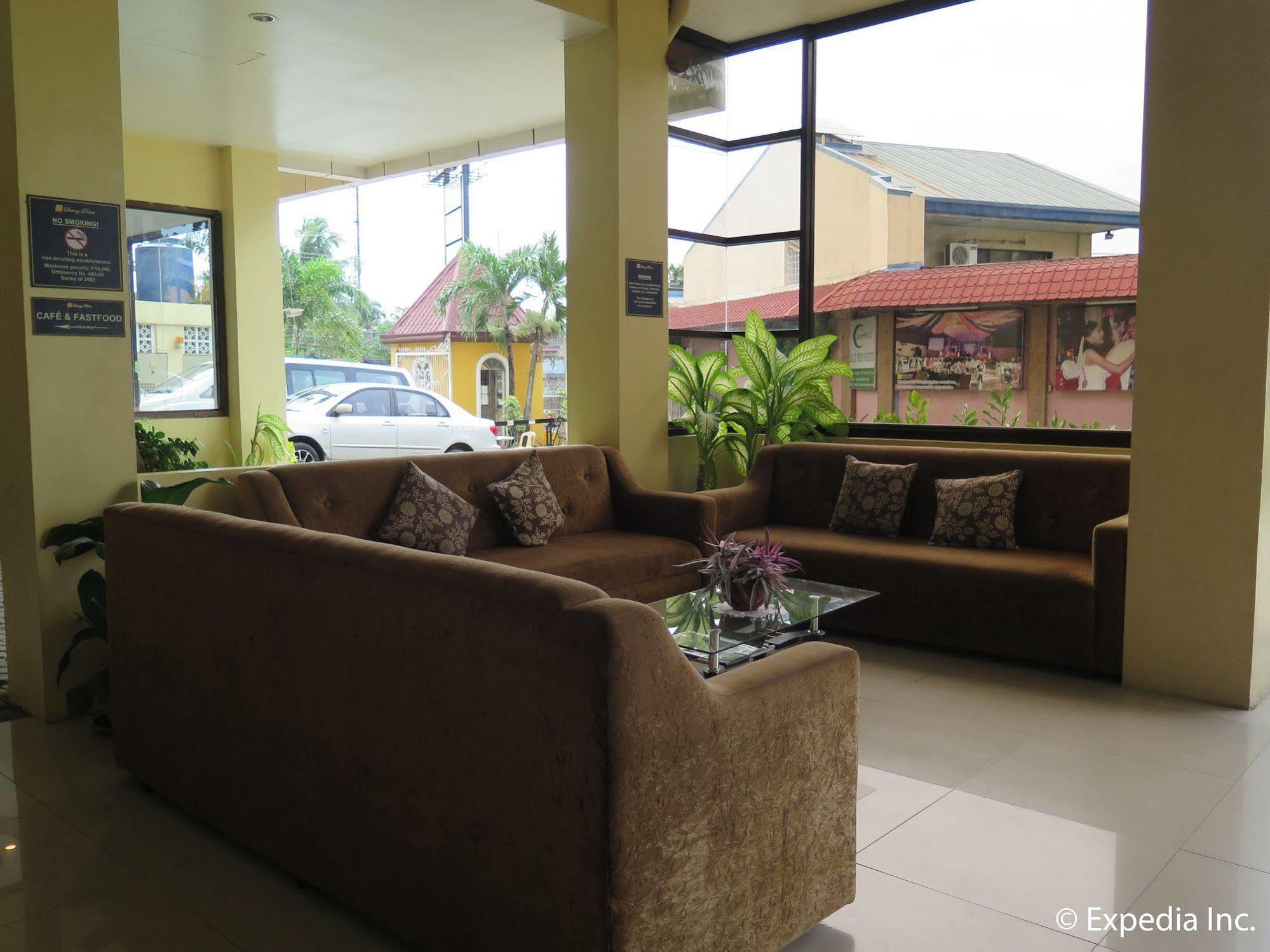 Oyo 197 Sunny Point Hotel Davao City Eksteriør billede